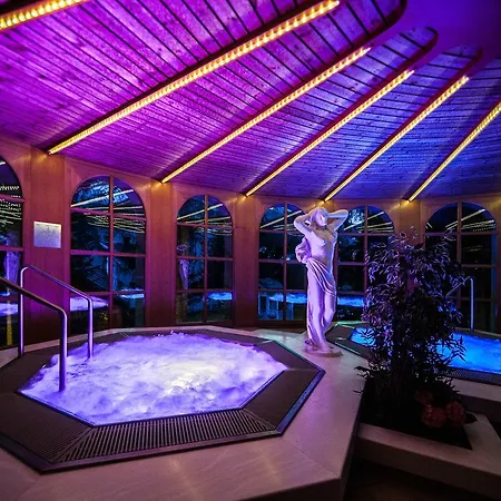Astoria Hotel 3*