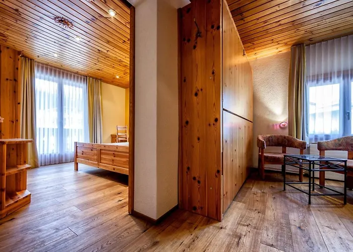 Astoria 3* Αρόζα