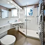 Astoria 3*