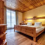 Astoria 3*
